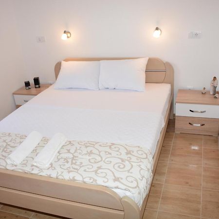 Apartmani Gaga Tivat Exterior foto