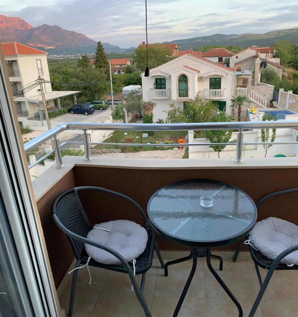 Apartmani Gaga Tivat Exterior foto